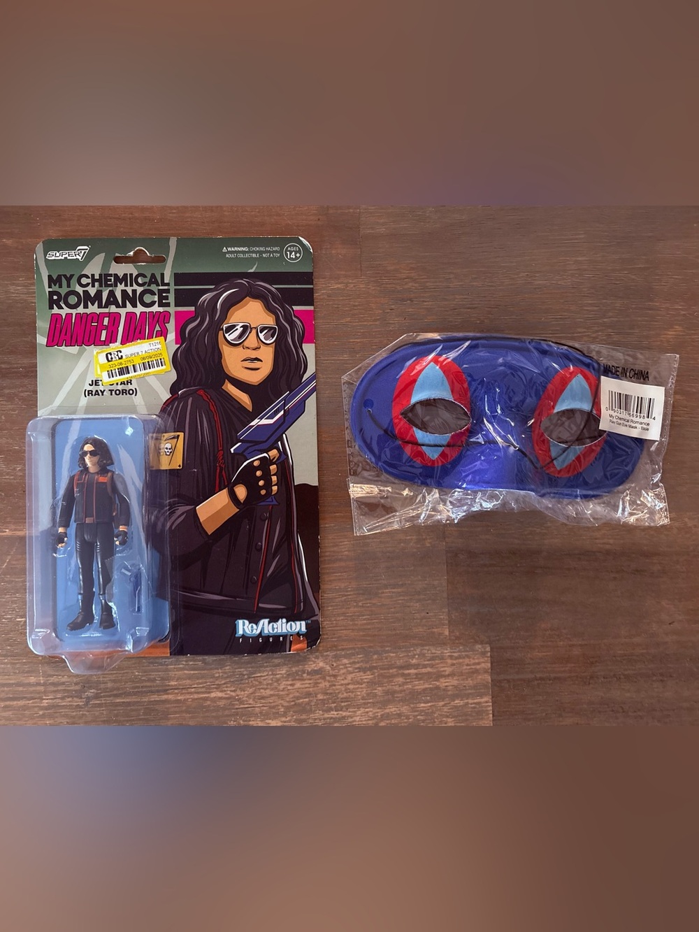 MCR Danger Days Jet Star Ray Toro Super7 Figure + Sealed Blue Ray Gun Mask Set